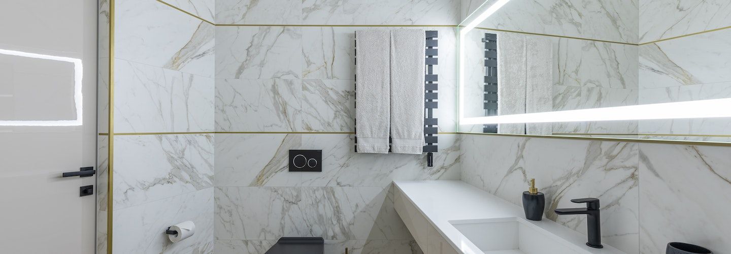 Waarom wordt het badkamermeubel set zwart vaak gekozen