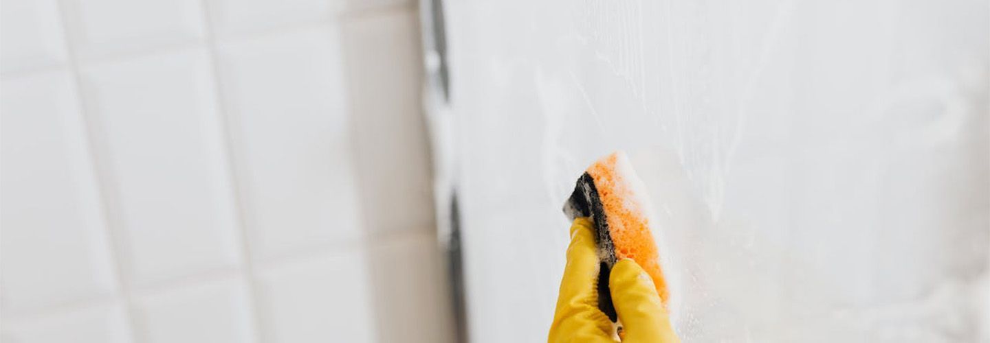 hardnekkige kalk verwijderen douchecabine schoonmaken