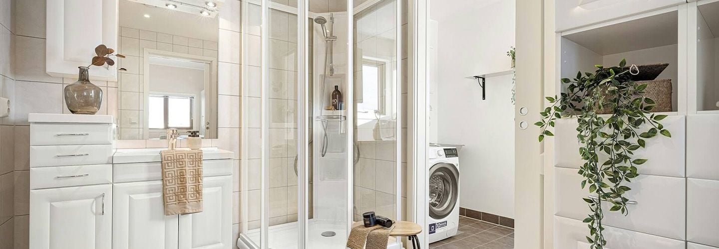 douchecabine kleine ruimte kwartrond