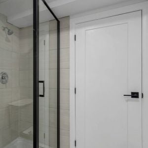 soorten douchedeuren zwarte douchedeur