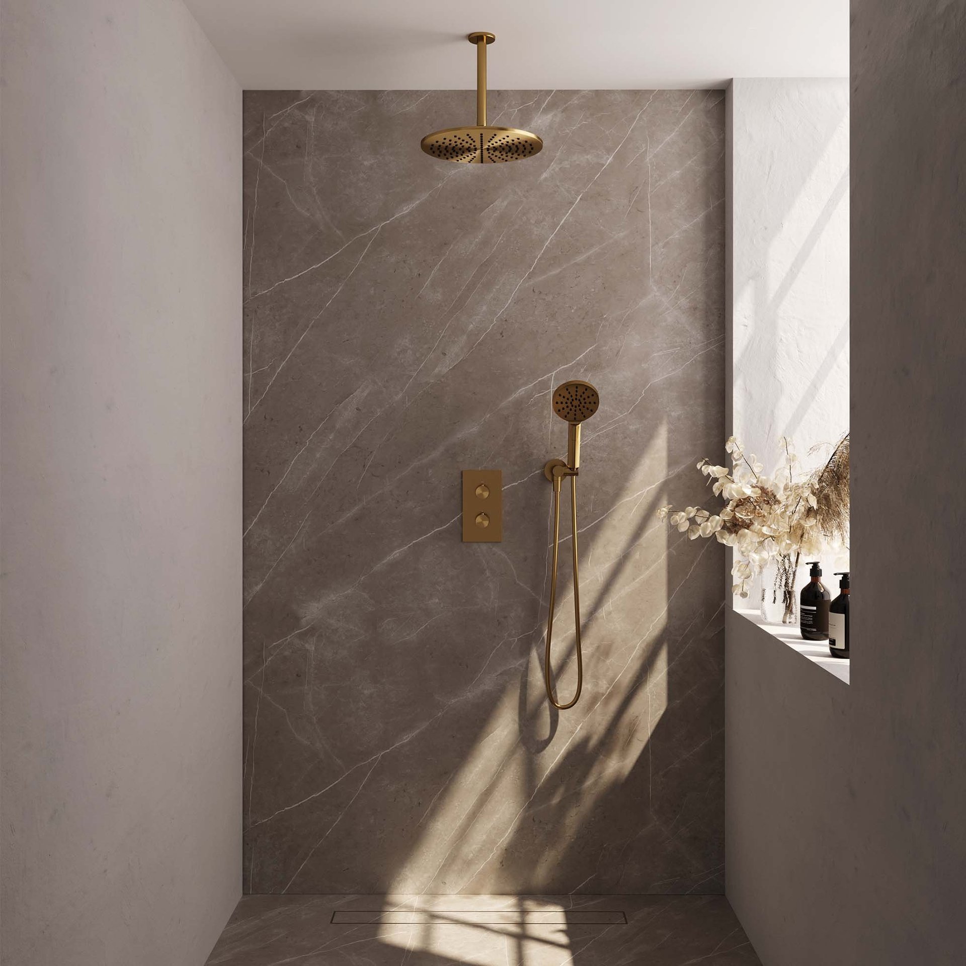BRAUER Gold Edition thermostatische inbouw regendouche 3-weg rechthoekig SET 36 met 30 cm douchekop en plafondarm en 3-standen handdouche en doucheslang en wandaansluitbocht goud geborsteld PVD