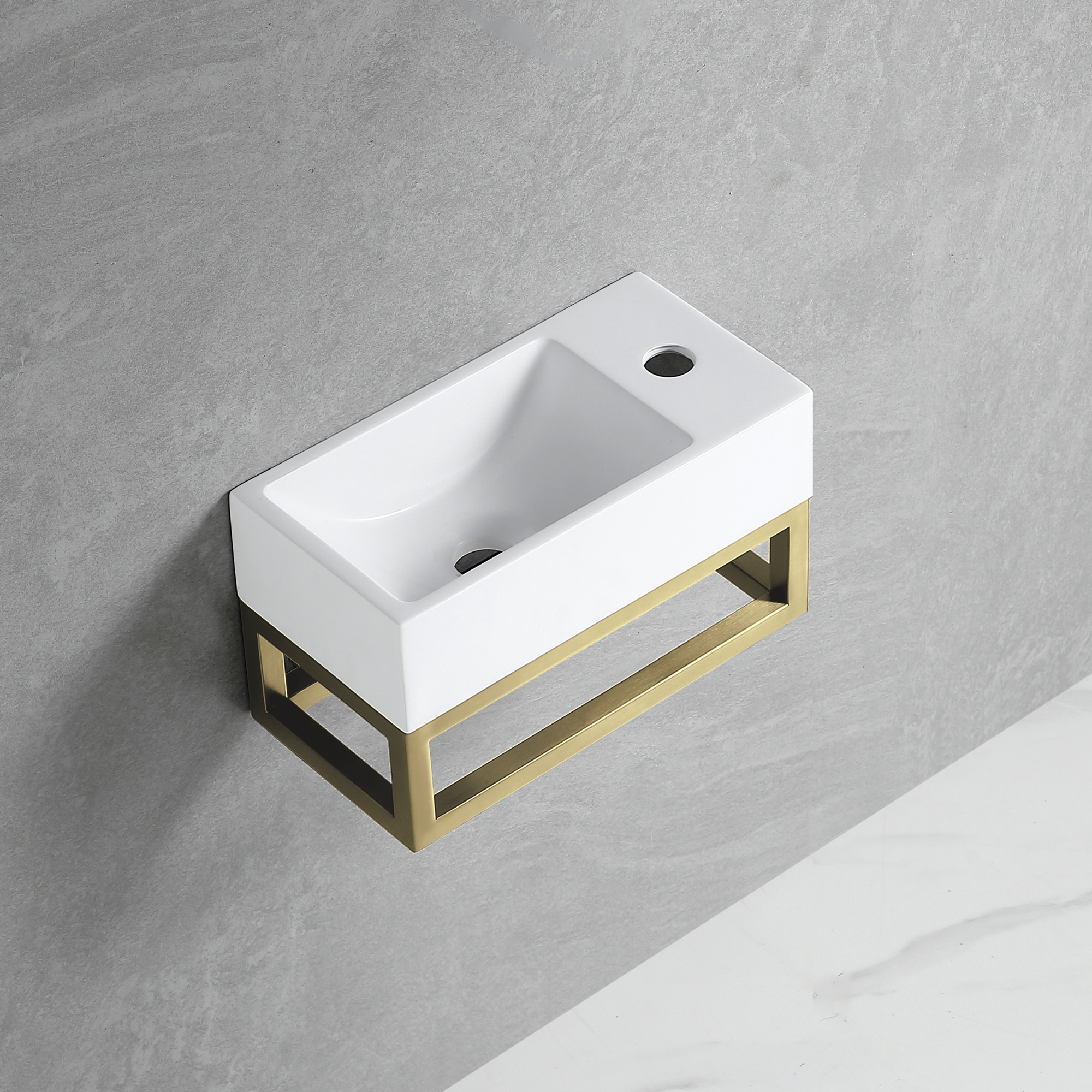 Best Design "R-Line Nancy" fontein L&R met kraangat inclusief mat-goud frame