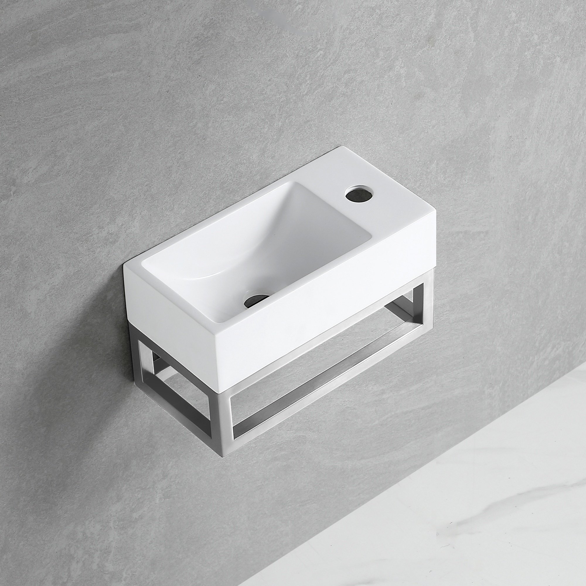 Best Design "R-Line Ore" fontein L&R met kraangat inclusief RVS-304 frame