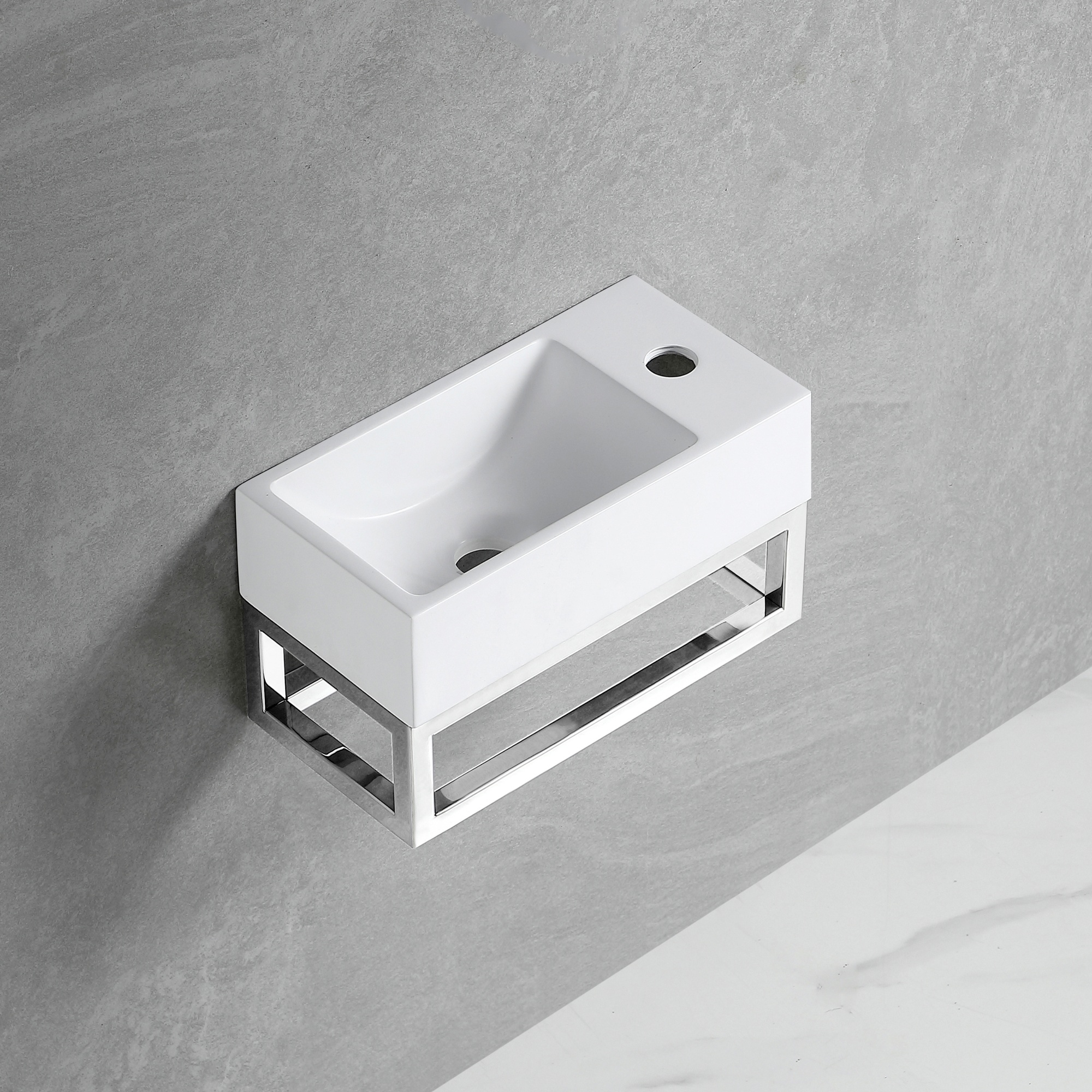 Best Design "R-Line Chrome" fontein L&R met kraangat inclusief chroom frame