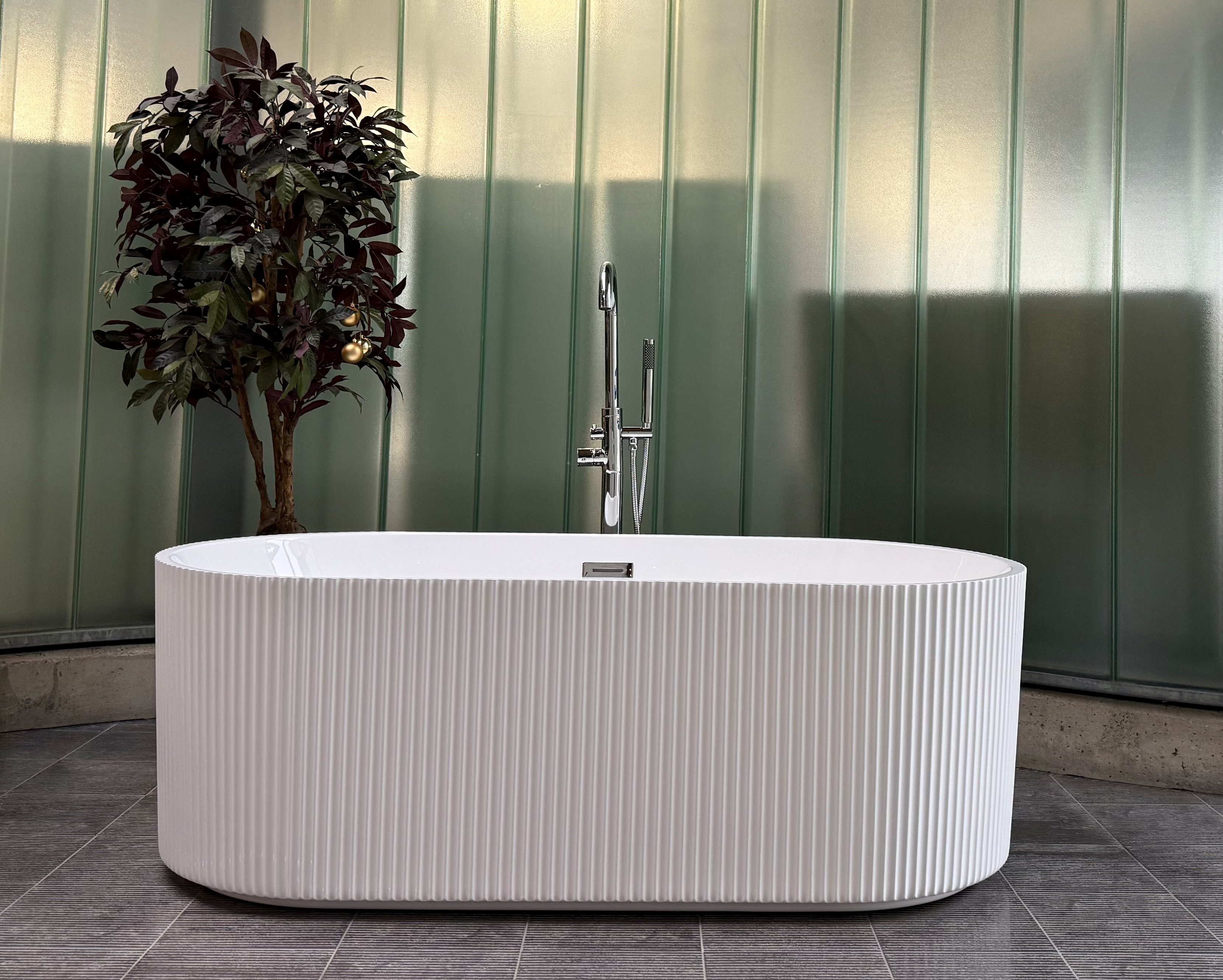 Ligbad Lenne - Vrijstaand Ribbel 170x80x58 cm - Glasvezelversterkt Acryl - Glans Wit - Inclusief Waste en Overloop